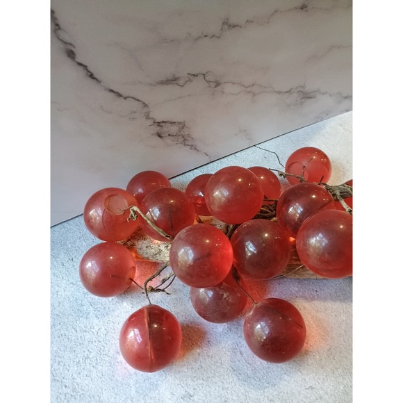 Vintage MCM Magenta Pink‎ Large Lucite Grape Cluster On Drift Wood Fragile State - Picture 3 of 8
